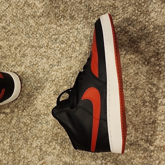 Nike Court Vision red/black size 9 - Picture 5 of 8